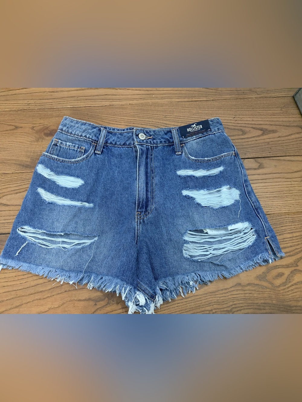 Hollister Ultra High Rise Vintage Relaxed Mom Shorts 3"